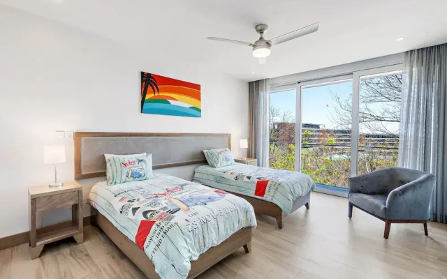 Luxury Villa: Hot Tub: Ocean Views: Fully Staffed