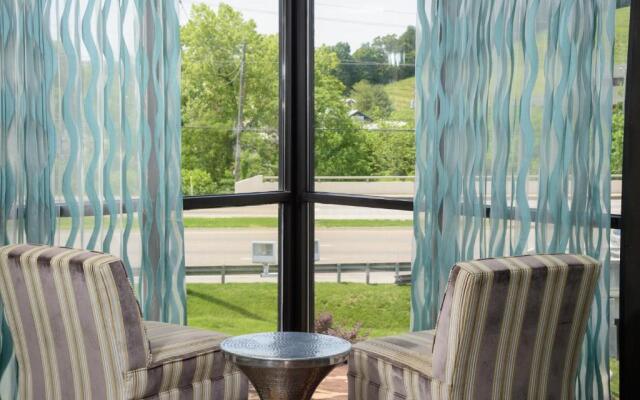 Pigeon River Inn