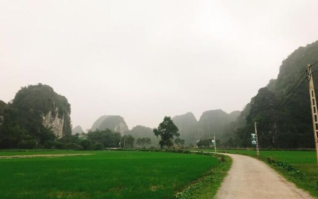 Tam Coc Tea House