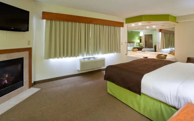 AmericInn by Wyndham Thief River Falls