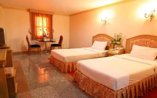 13 Coins Hotel Ngam Wong Wan