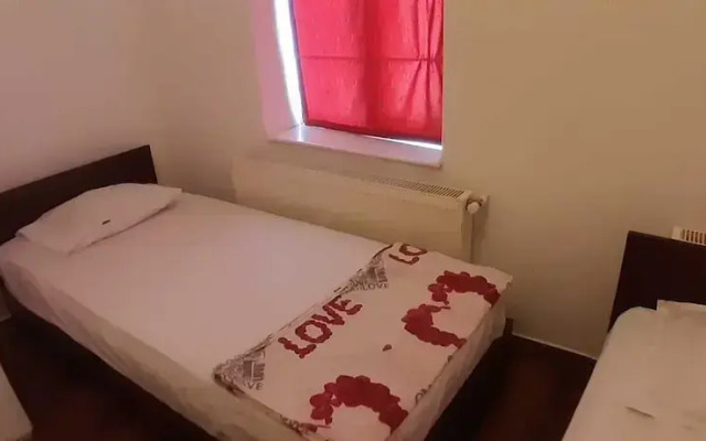 Central Accomodation PIATA ROMANA