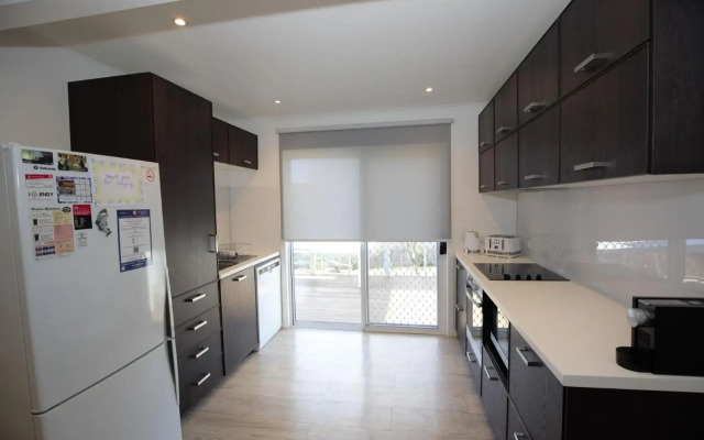 46 Banjo Patterson Crescent