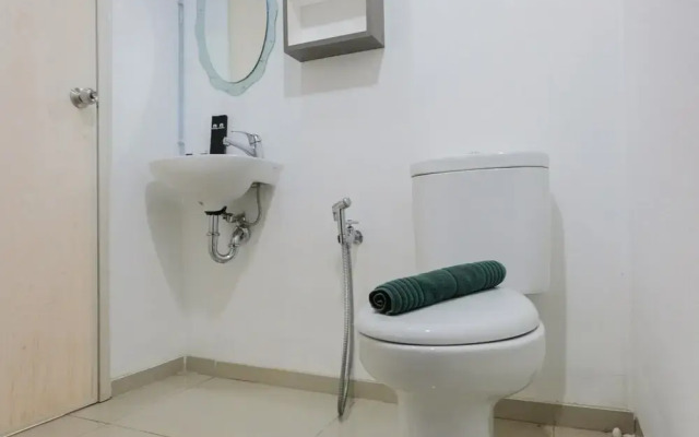Comfy 2BR (No Kitchen) Apartment at Aeropolis Crystal Residence