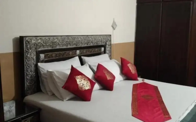 Royal Palace Hotel Lahore