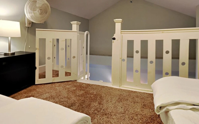 Sharp Reef #4 - Endless Summer