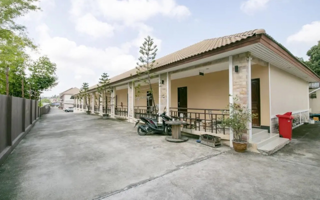 Sunee Place Hotel by OYO