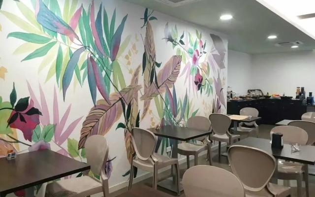Hotel Grel