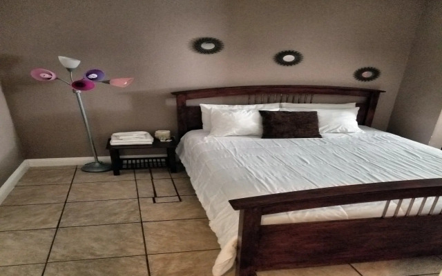 Monterey Inn Hotel