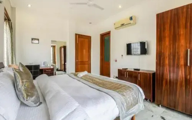 Siesta Golf Course Road 2