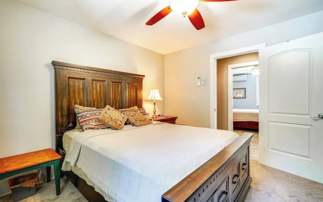 Wilmington Retreat Near Trails, Skiing & Festivals