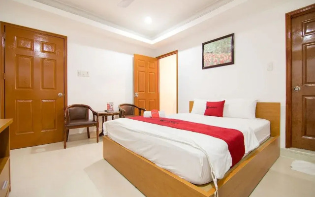 Reddoorz Plus Near Thao Dien
