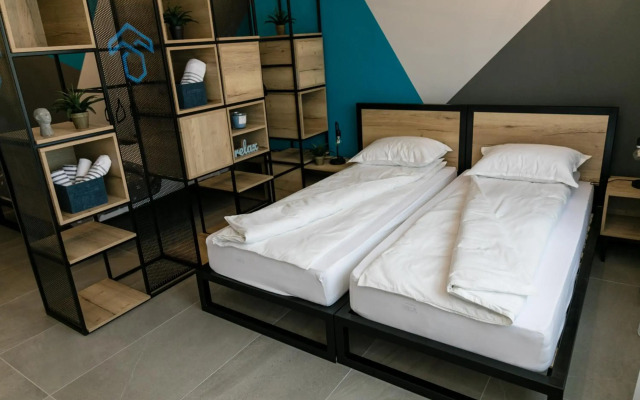 TODOR APARTMENTS Center