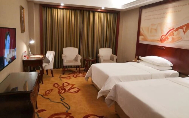 Vienna International Hotel (Shenzhen Cooperation Zone)