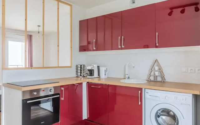 Spacious Apartment for 4 People in Bordeaux!