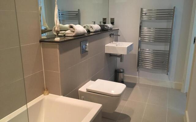 6 Ocean Gate apartment