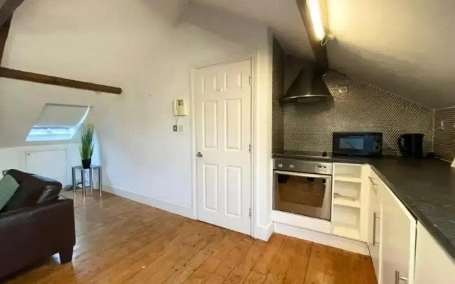 City Centre 2bed Apartment Wi-fi Parking
