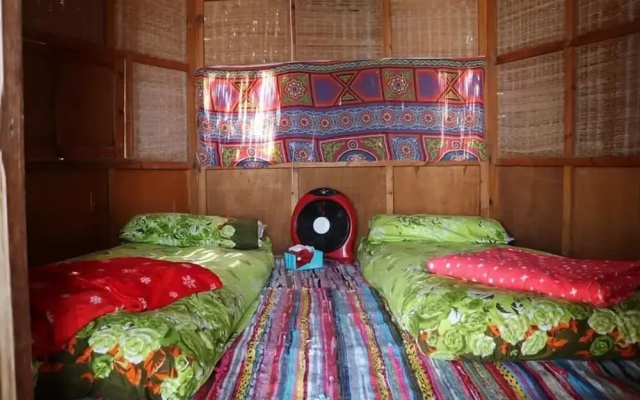 Banana Beach Camp