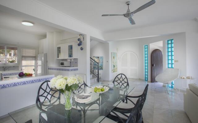Mazeri in Protaras With 5 Bedrooms and 4 Bathrooms
