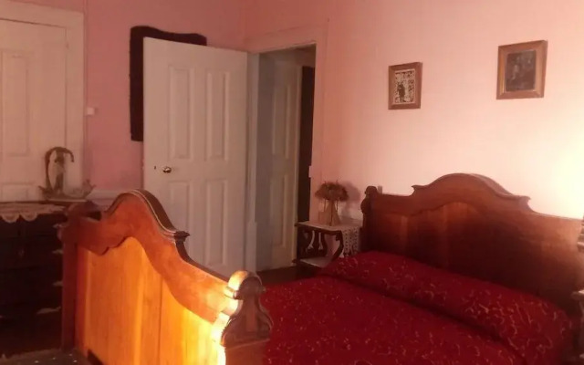 Room-9arches - House With Pool - in the