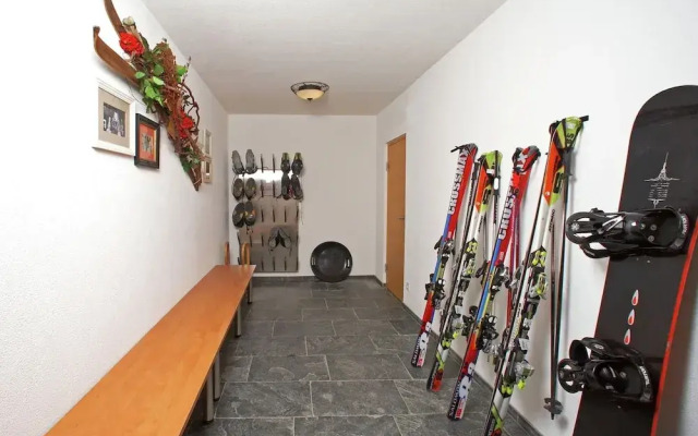 Posh Mansion in Sankt with 2 Saunas, Whirlpool, Hot Tub