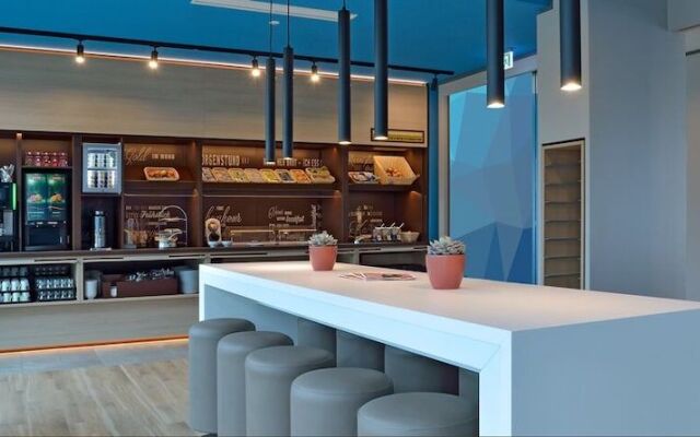 B&B Hotel Stuttgart-Neckarhafen