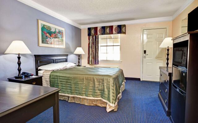 Travelodge by Wyndham North Richland Hills/Dallas/Ft Worth