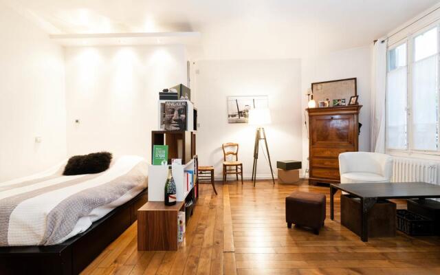 Luxury and Comfort Studio Porte Maillot