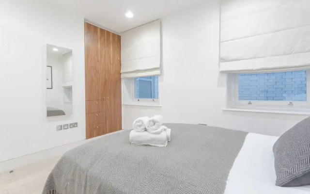 Central London - 2 Beds - Sleeps 4 - Lift