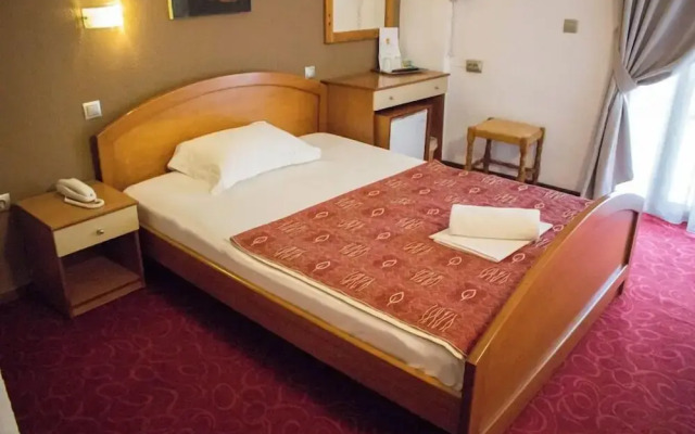 Hotel Akropol