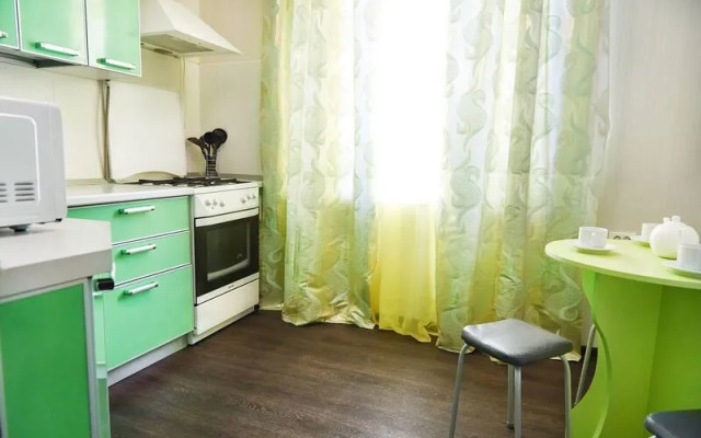 Pyat Zvezd  na pr-te Lenina, d. 104-1