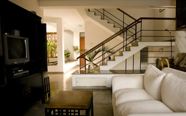 Mount Lodge Boutique Hotel