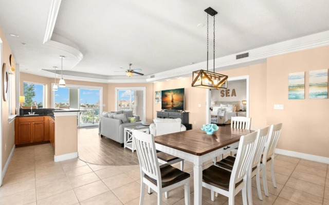 Sun West Palms 301