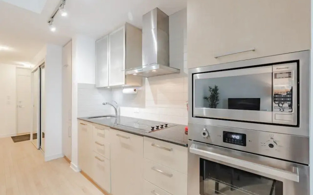 Premier Financial District Suites
