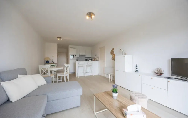 Ground Floor Apartment With Sunny Terrace