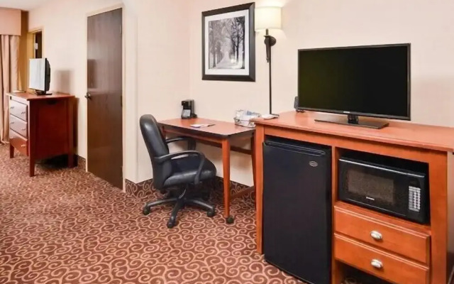 Hampton Inn Pittsburgh-Mcknight Rd.