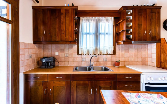 Stemnitsa Stone Residence - Comfy Mountain Getaway