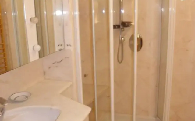 Agence la Galère - Appartement Dentelle