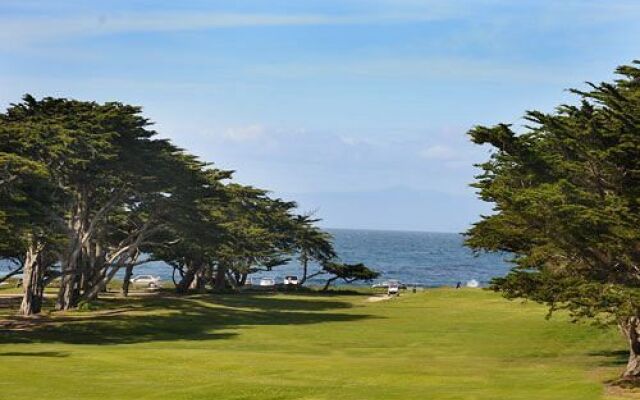 Deer Haven Inn & Suites