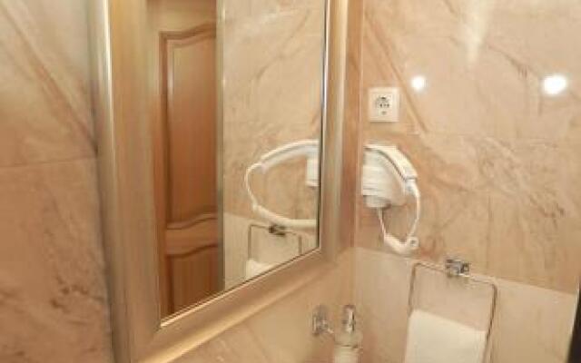 Hotel Cleon