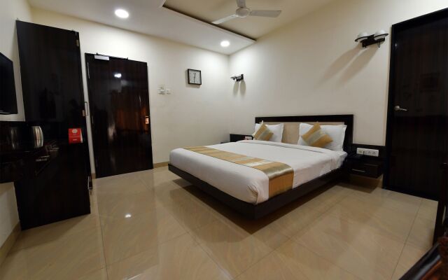 Capital O 4155 Hotel The Sudesh