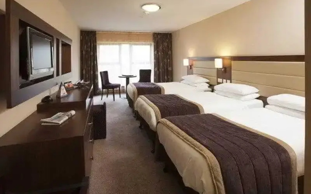Best Western Plus Westport Woods