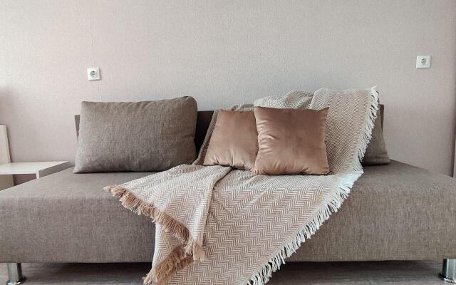 Ростов Посуточно на улице Висаитова 8