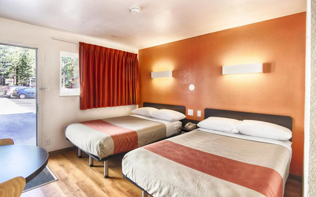 Motel 6 Mammoth Lakes, CA