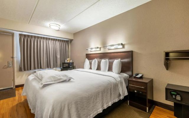 Red Roof Inn PLUS+ Nashville Airport