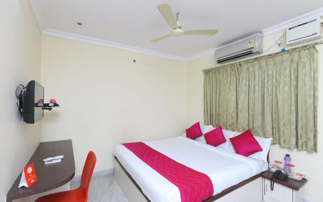 OYO 1054 Hotel AVNB Towers