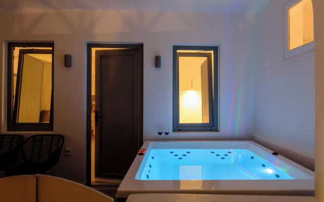 Elia Caldera Suites