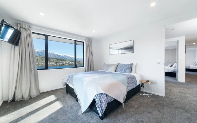 Luxury Winter Retreat - 5 on The Hill Queenstown