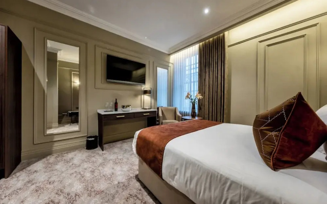 Walled City Hotel