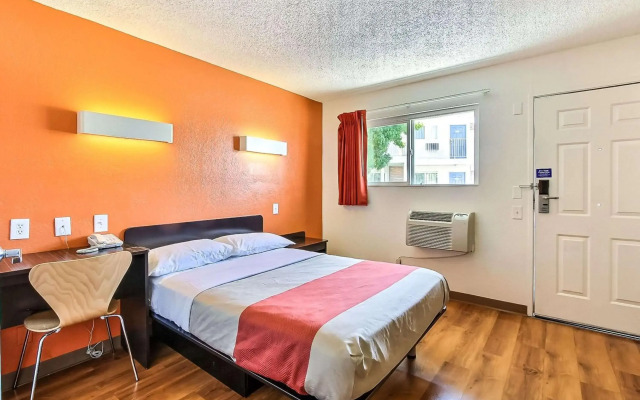 Motel 6 San Jose, CA - Airport